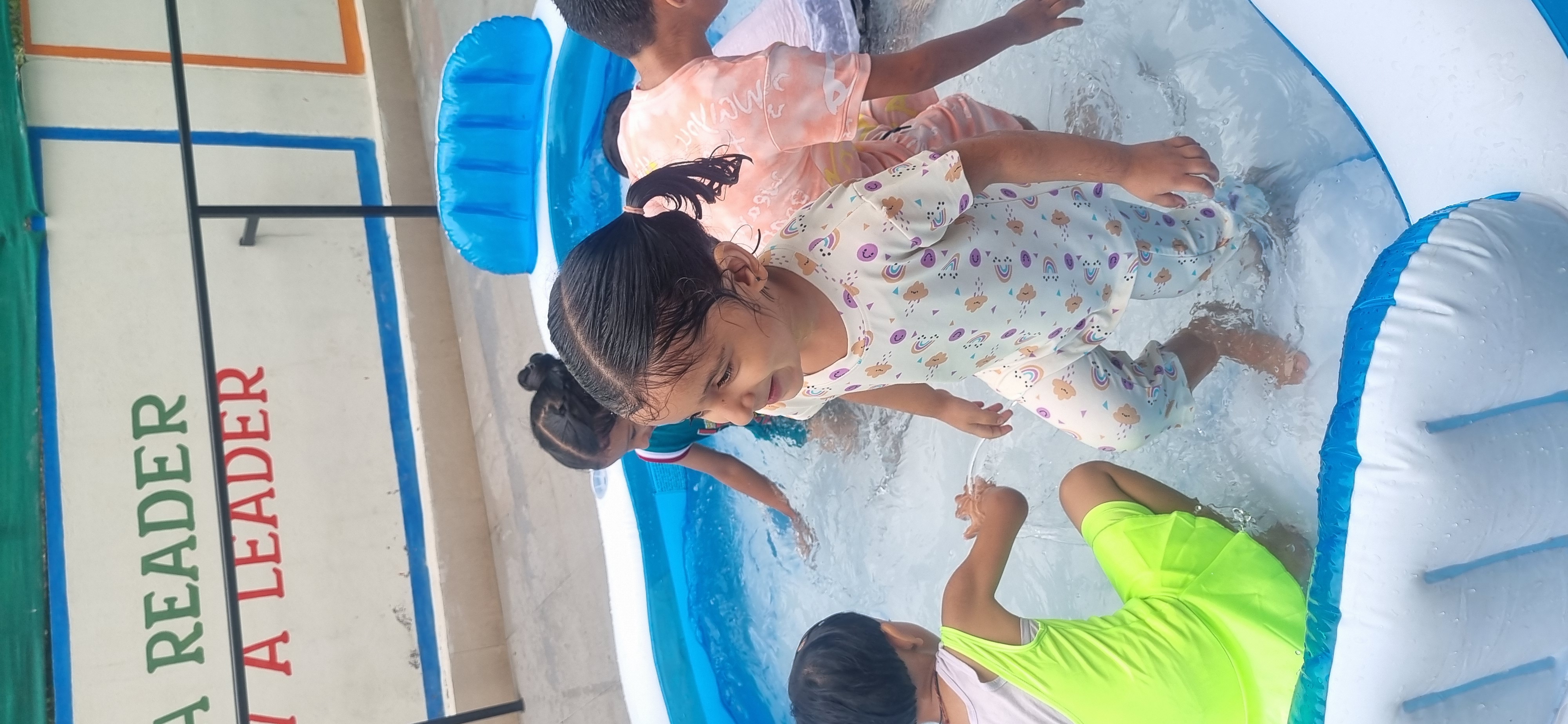 Kidsverse LKG school moment